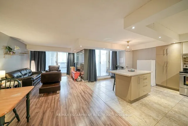Additional property image - 1300 Marlborough Crt Unit 119