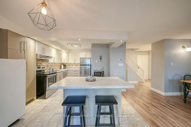 Additional property image - 1300 Marlborough Crt Unit 119