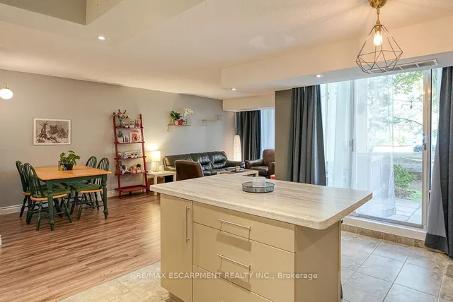 Additional property image - 1300 Marlborough Crt Unit 119