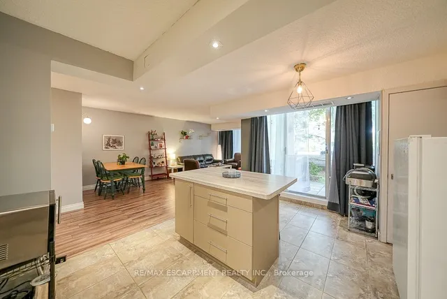 Additional property image - 1300 Marlborough Crt Unit 119