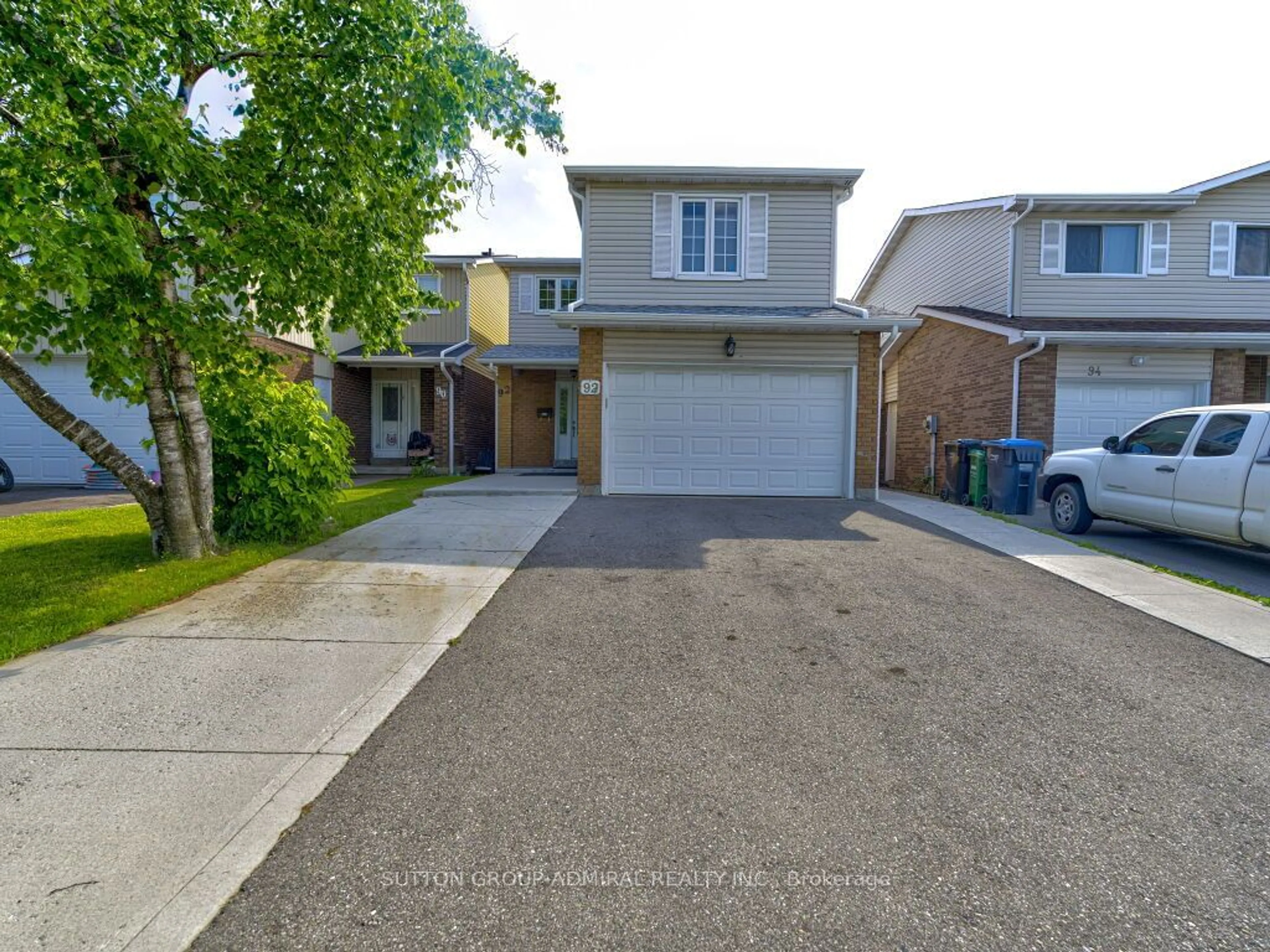 Frontside or backside of a home, the street view for 92 Simmons Blvd, Brampton Ontario L6V 3V6