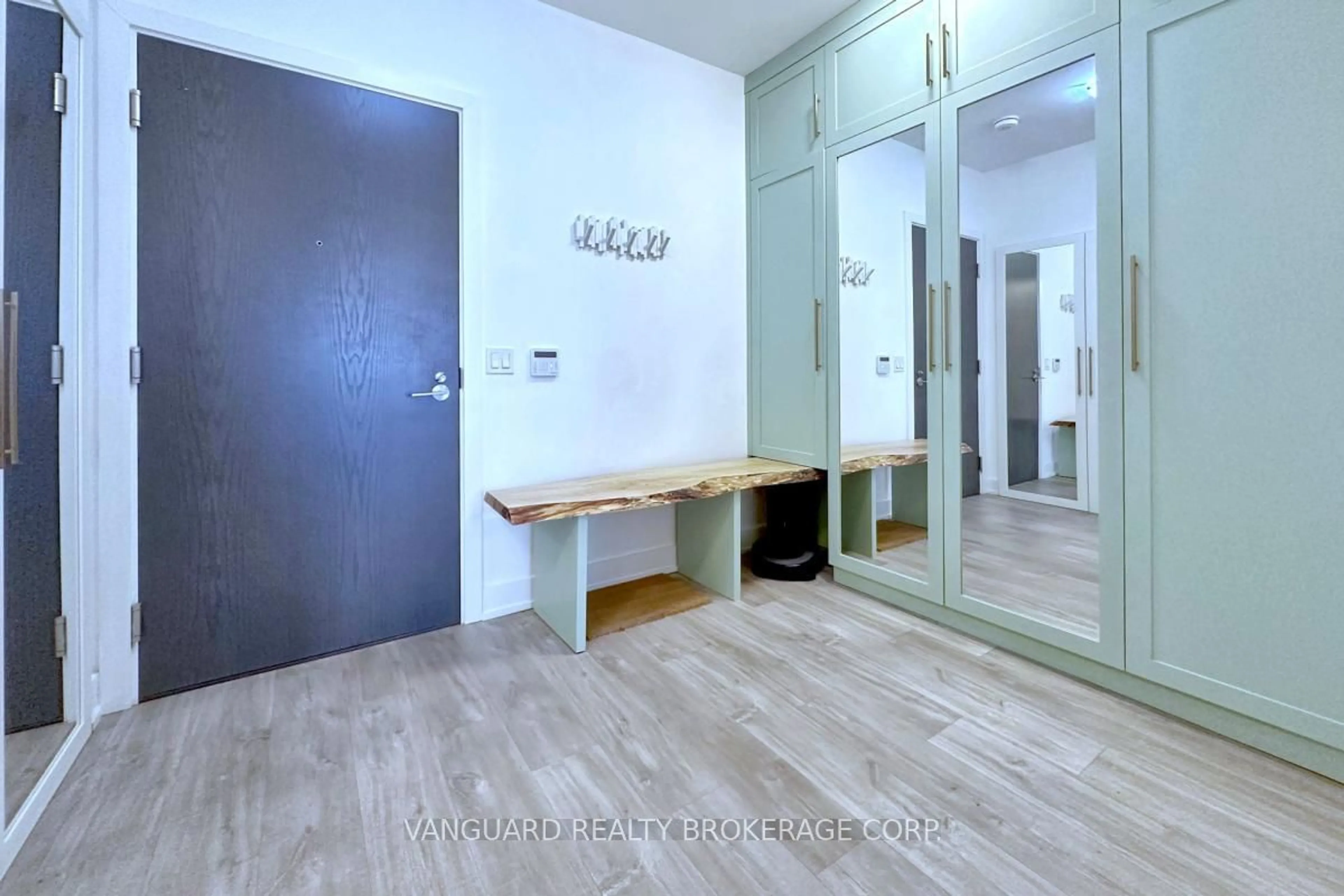 Indoor entryway, wood floors for 7 Mabelle Ave #3907, Toronto Ontario M9A 0C9