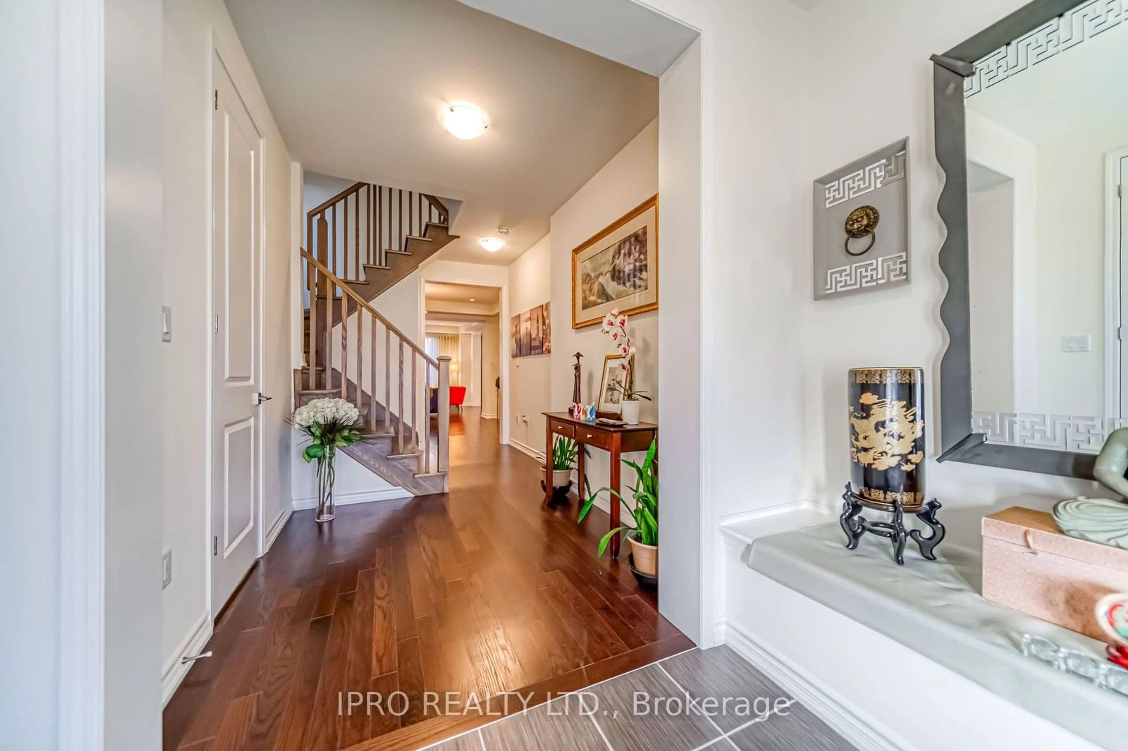 Indoor entryway, wood floors for 294 Valermo Dr, Toronto Ontario M8W 0B6