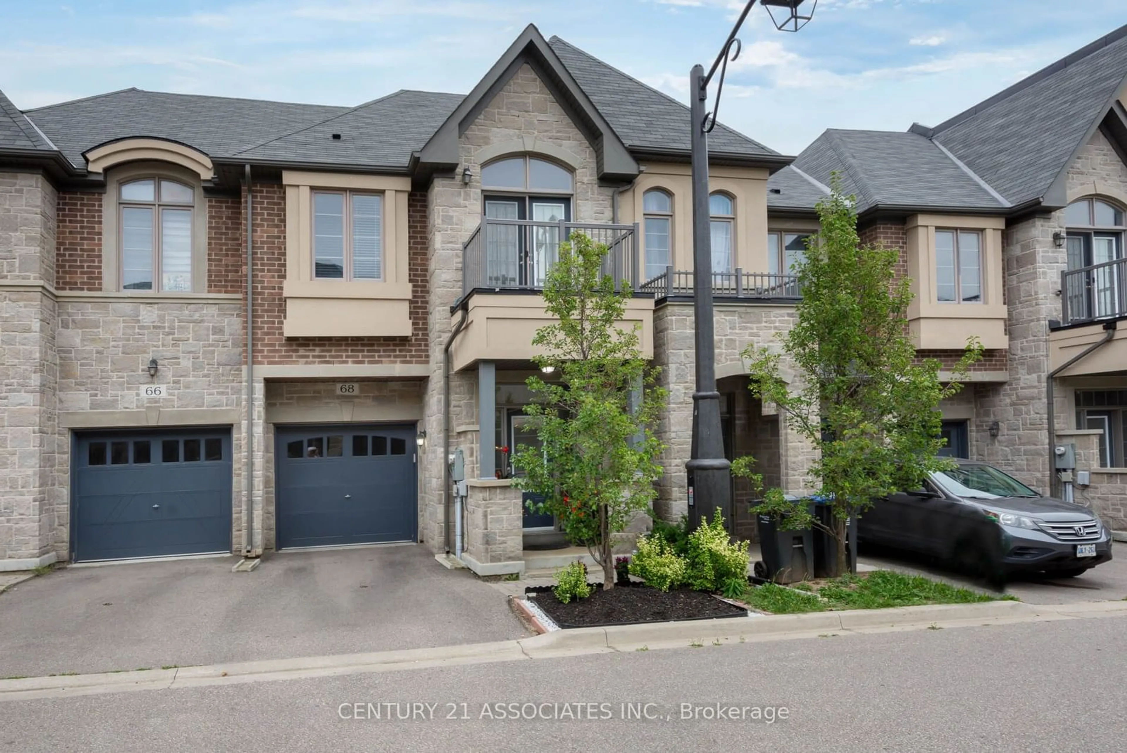 Frontside or backside of a home, the street view for 68 Gammon Cres, Brampton Ontario L6Y 6B7