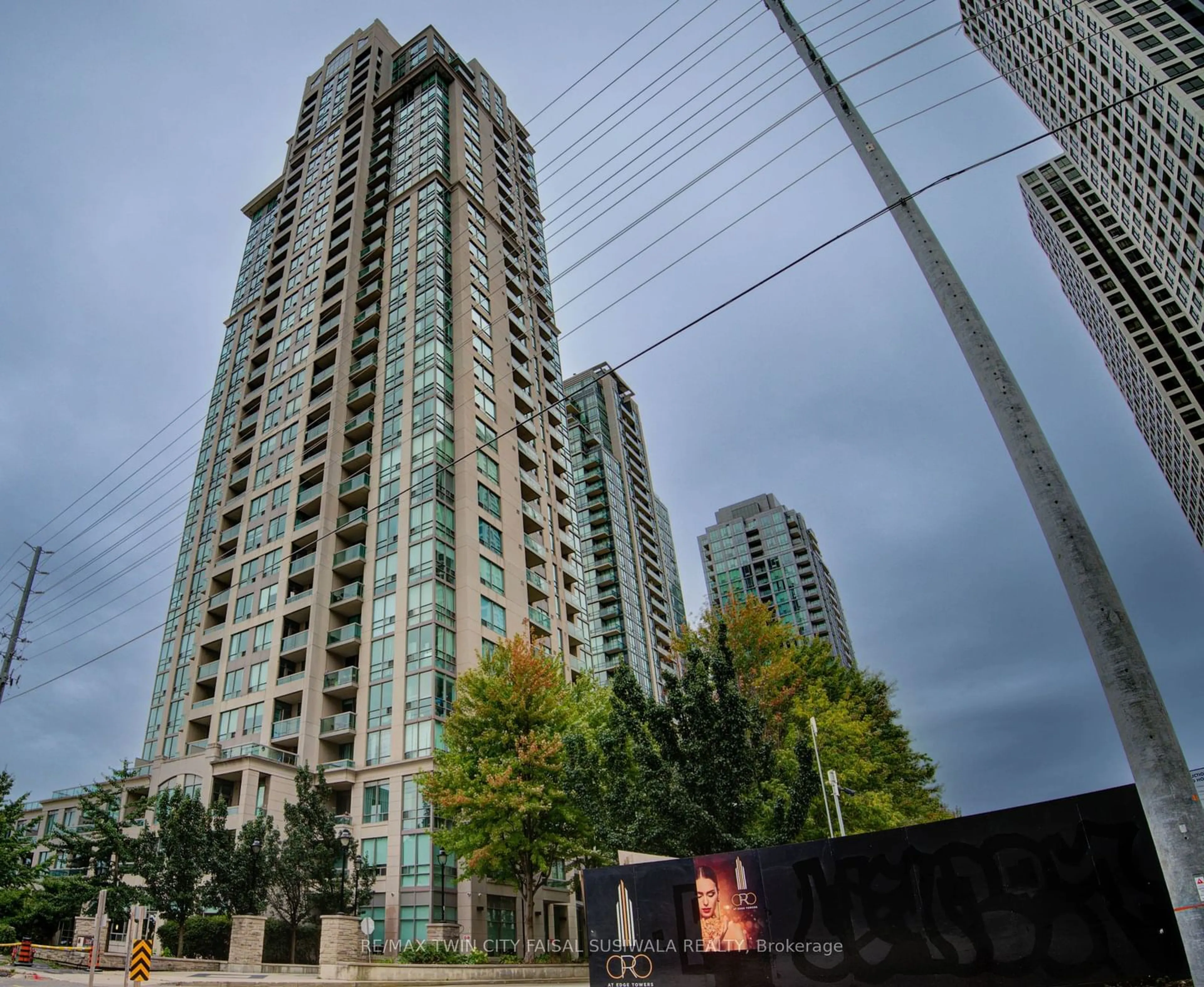 A pic from exterior of the house or condo, the view of city buildings for 3504 Hurontario St #205, Mississauga Ontario L5B 0B9