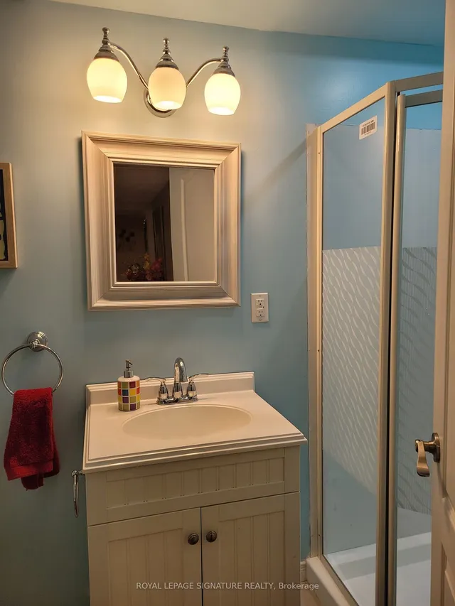 Additional property image - 35 Lawndale Cres