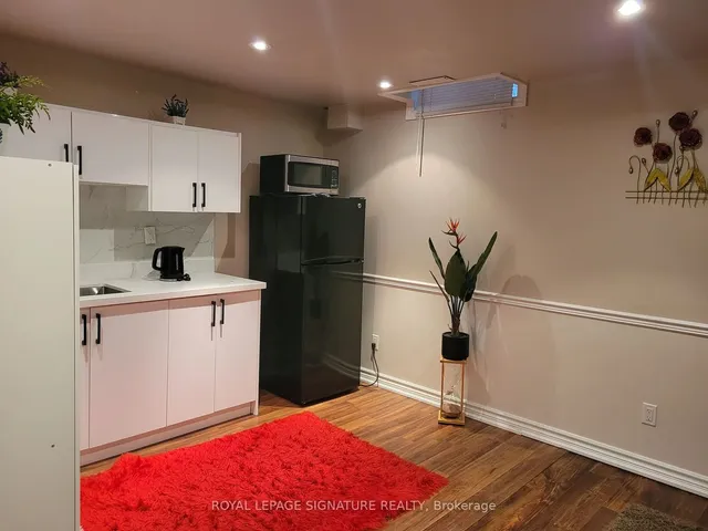 Additional property image - 35 Lawndale Cres