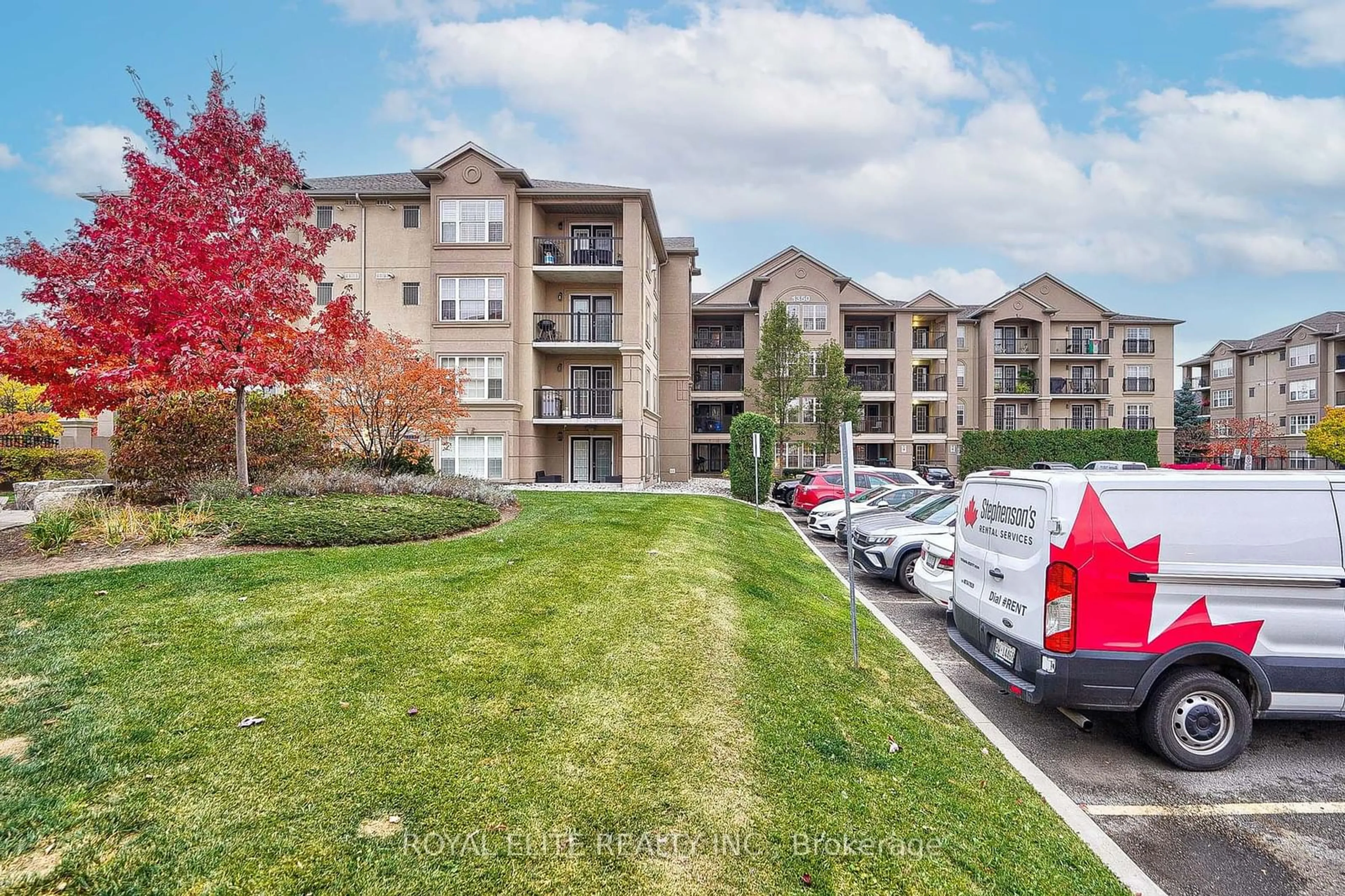 A pic from exterior of the house or condo, the street view for 1350 Main St #406, Milton Ontario L9T 0R3