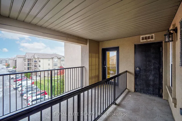 Additional property image - 1350 Main St Unit 406