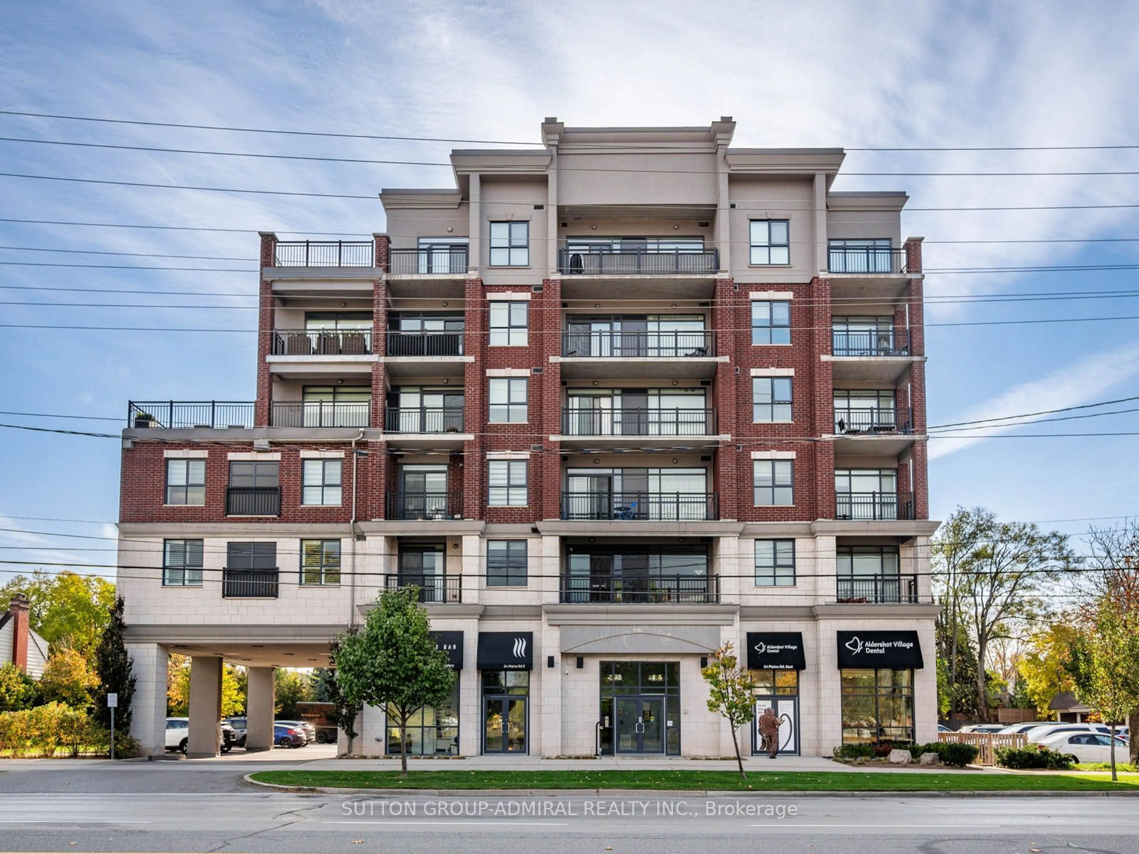 A pic from exterior of the house or condo, the front or back of building for 34 Plains Rd #204, Burlington Ontario L7T 0B9