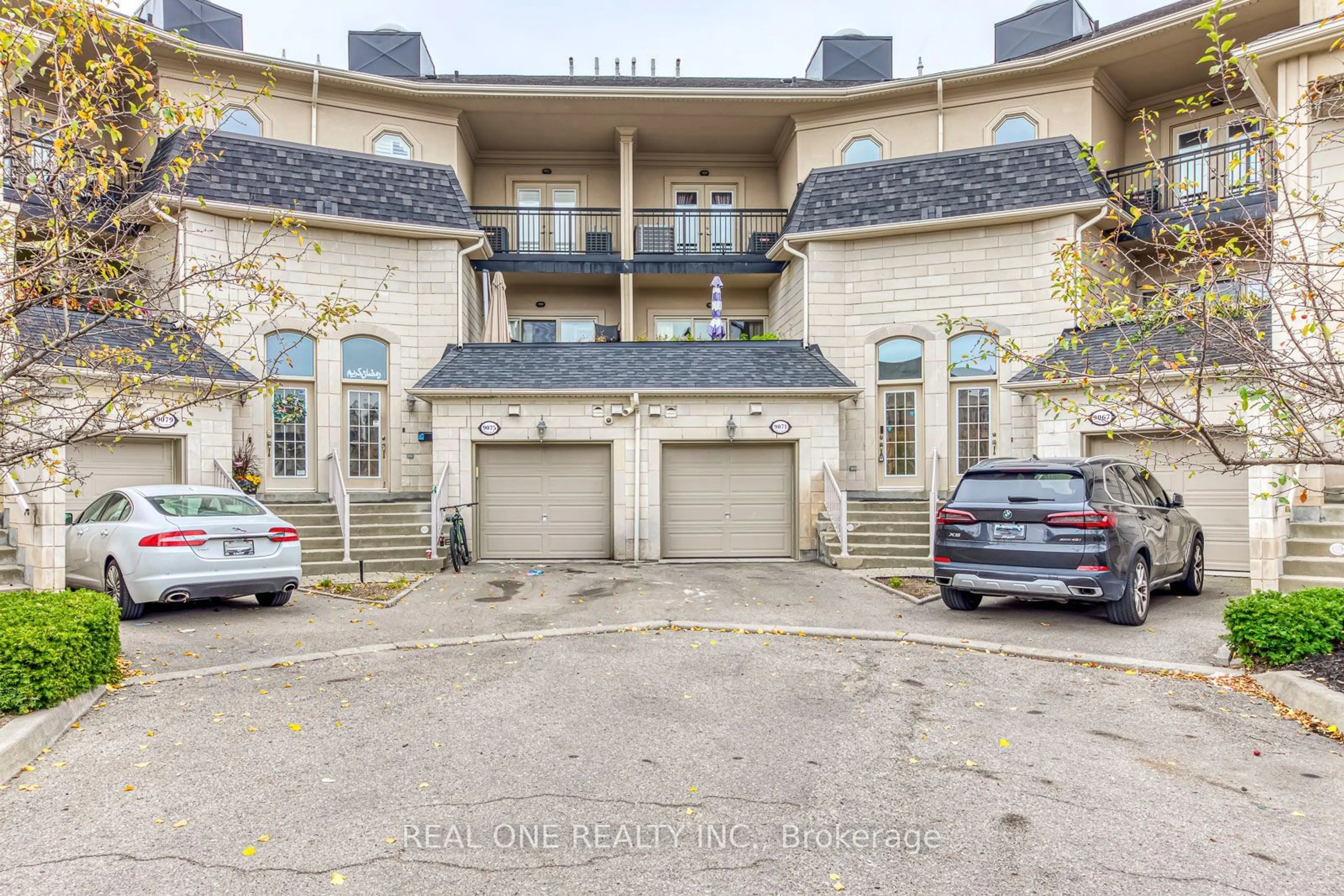 A pic from exterior of the house or condo, the front or back of building for 9071 Derry Rd #23, Milton Ontario L9T 7Y9