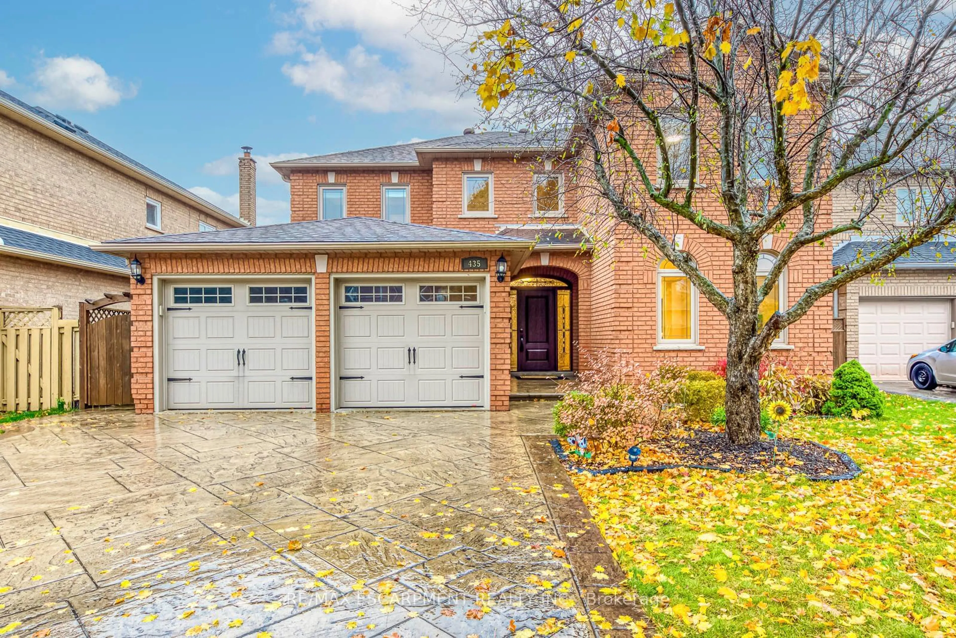 Home with brick exterior material for 435 March Cres, Oakville Ontario L6H 5X7