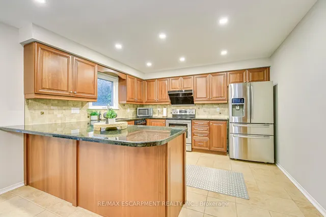Additional property image - 435 March Cres