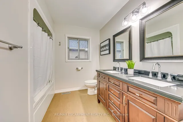 Additional property image - 435 March Cres