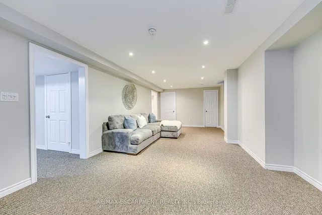 Additional property image - 435 March Cres