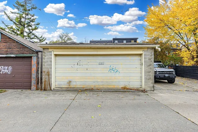 Primary image of 360 Concord Ave
