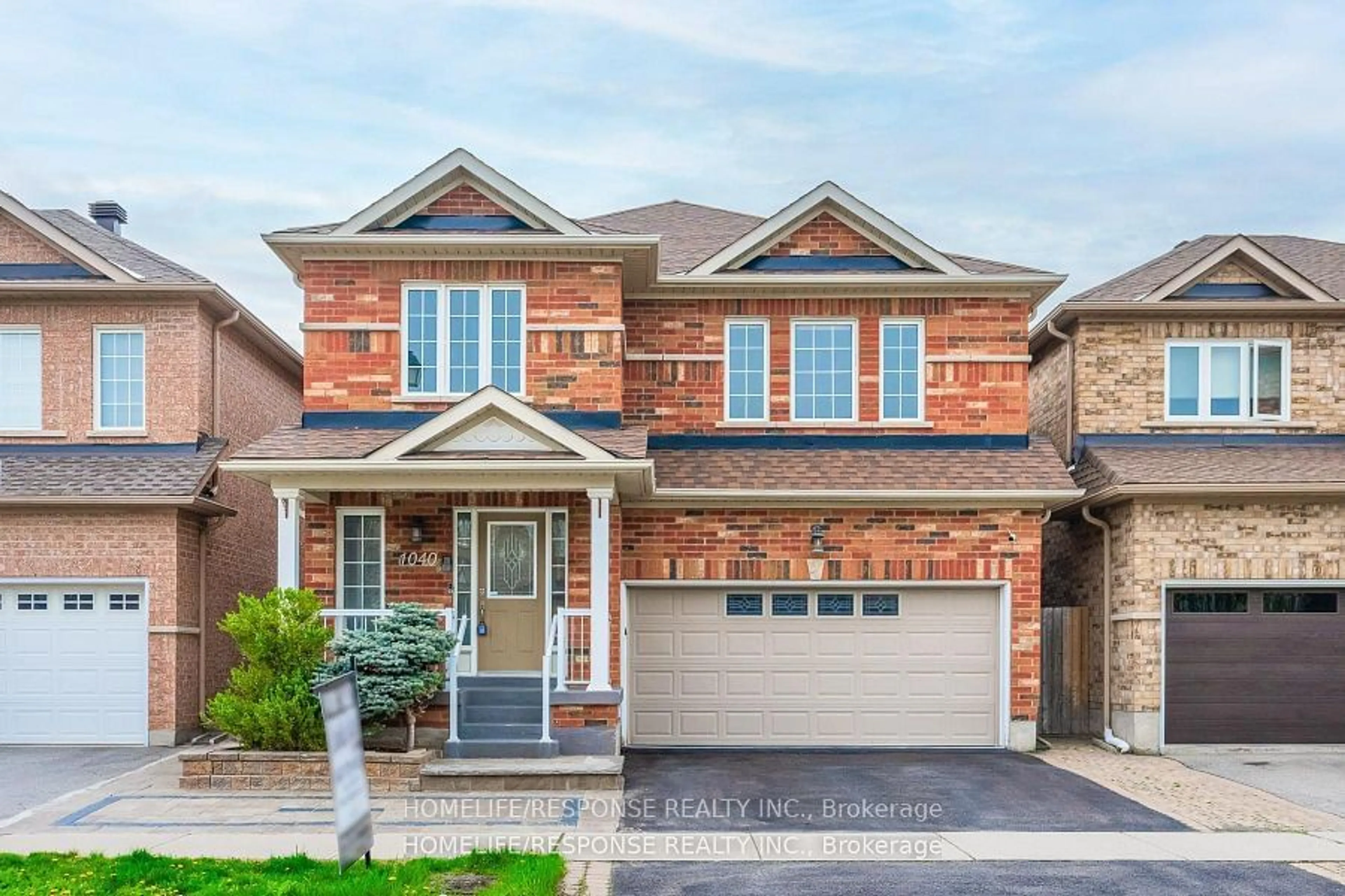 Home with brick exterior material for 1040 EAGER Rd, Milton Ontario L9T 6T1