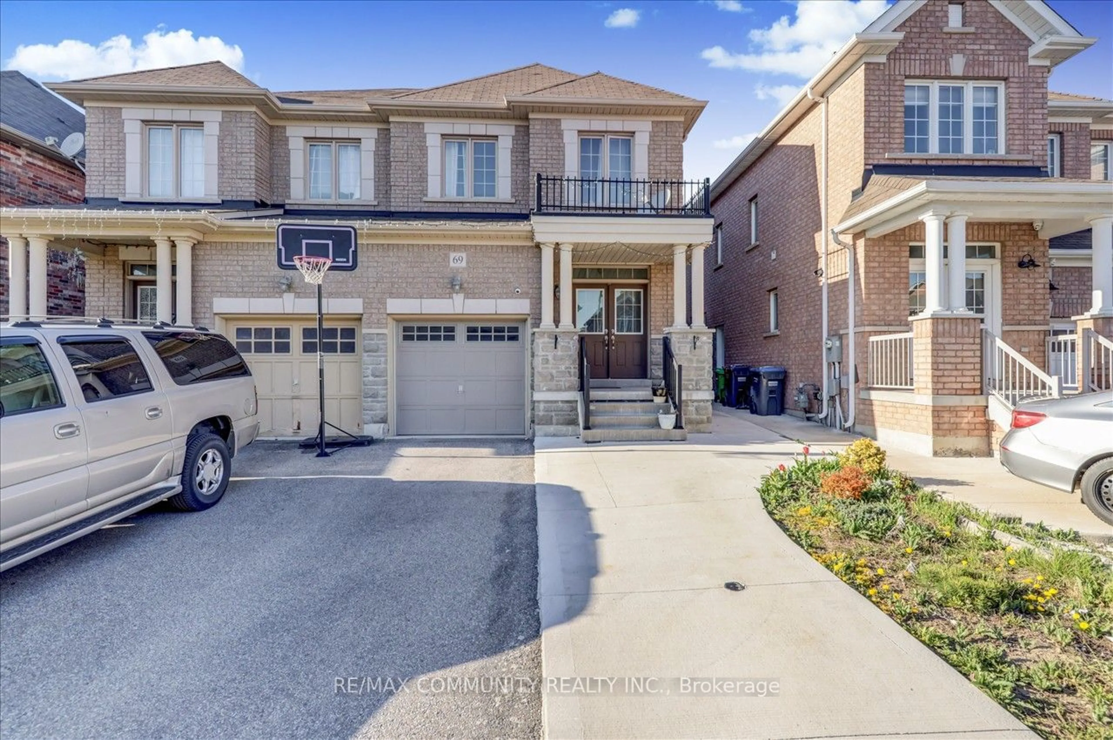 A pic from exterior of the house or condo, the street view for 69 Clearfield Dr, Brampton Ontario L6P 3J4