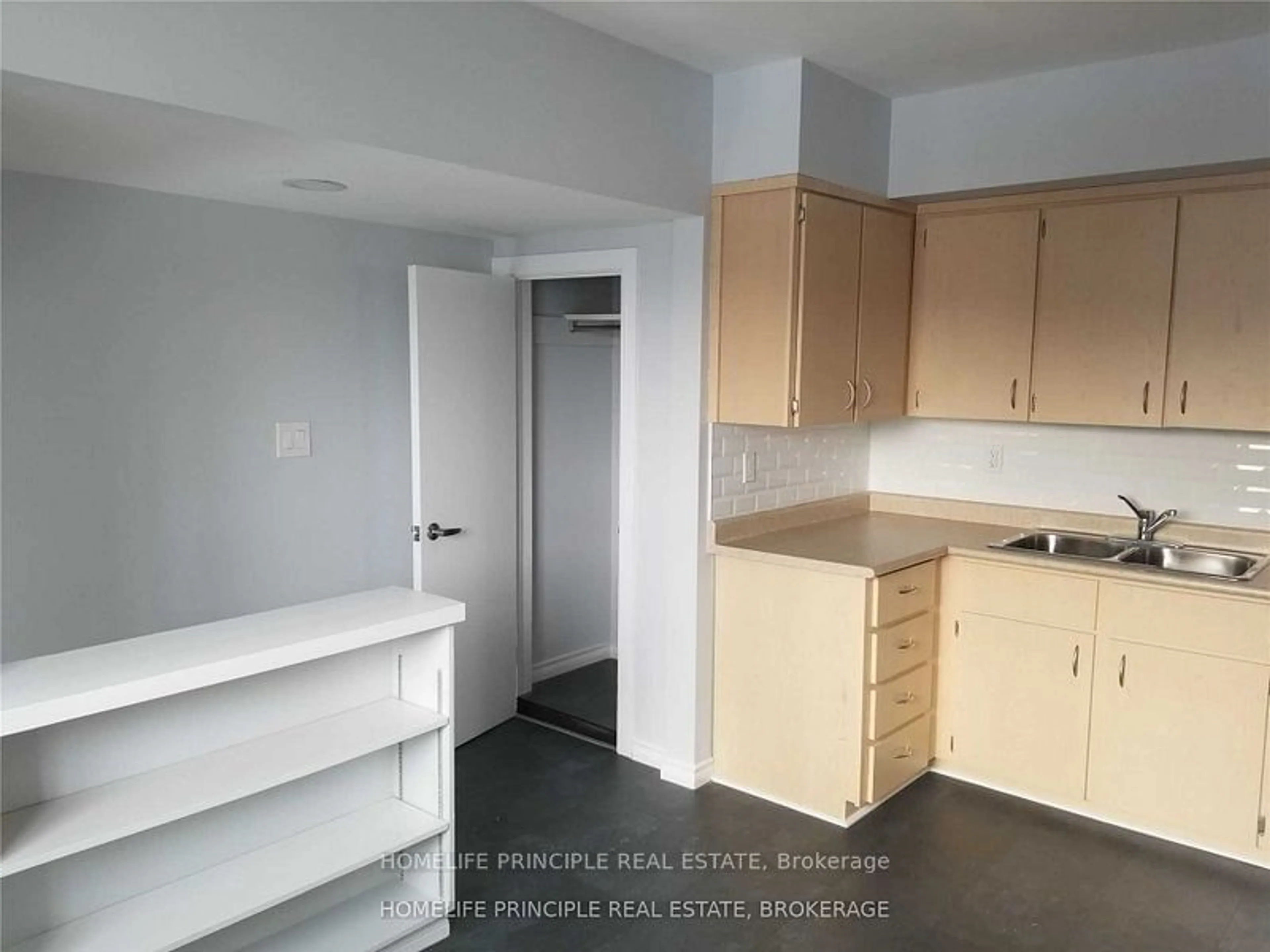 Standard kitchen, not visible floor for 1608 Weston Rd, Toronto Ontario M9N 1T9