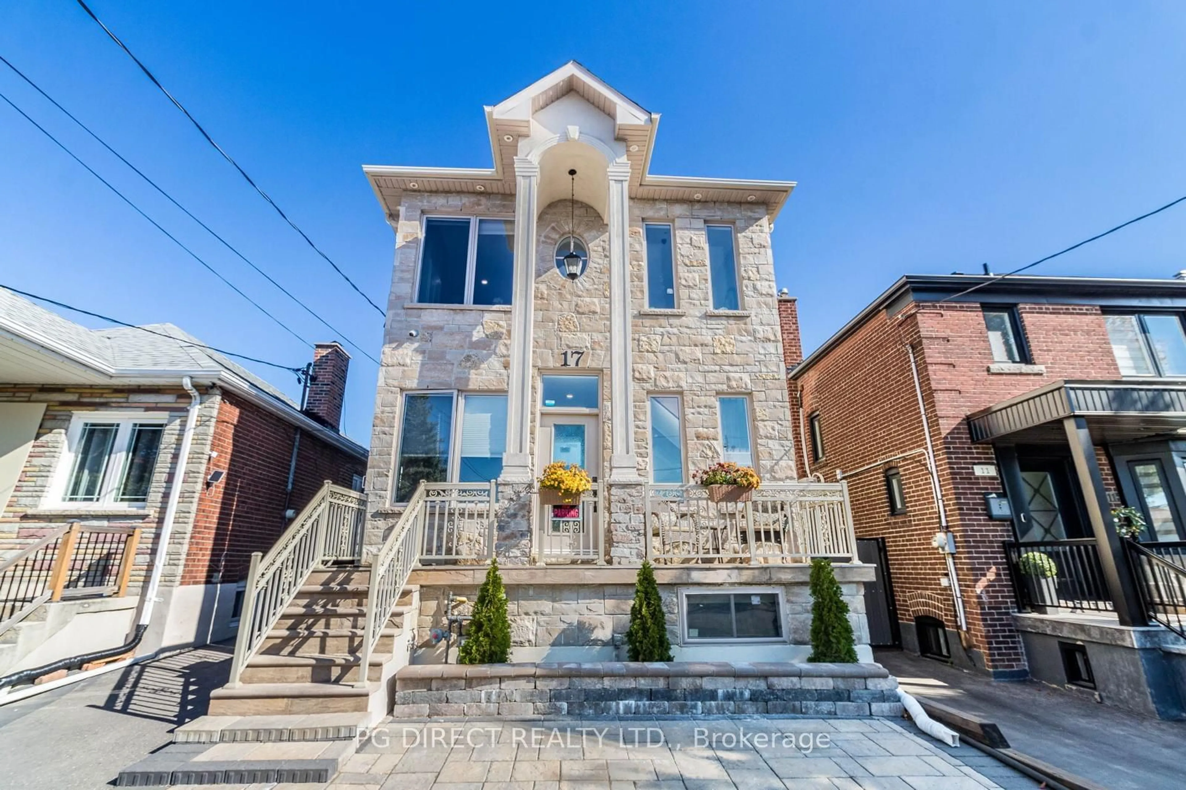 Home with brick exterior material for 17 Montcalm Ave, Toronto Ontario M6E 4N5