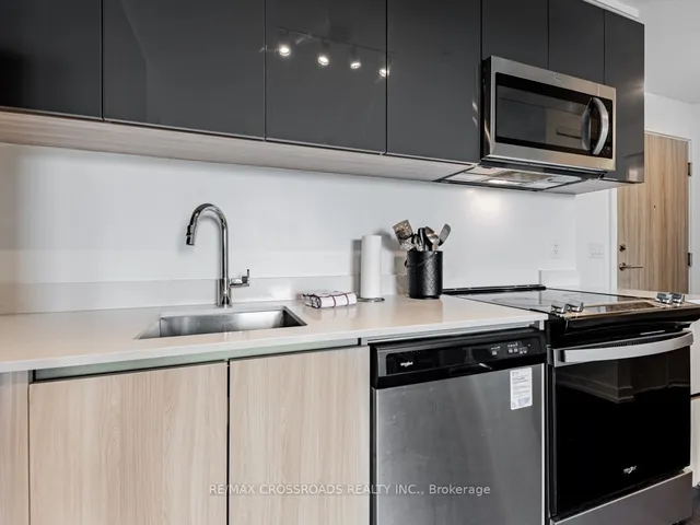 Additional property image - 3100 Keele St Unit 427