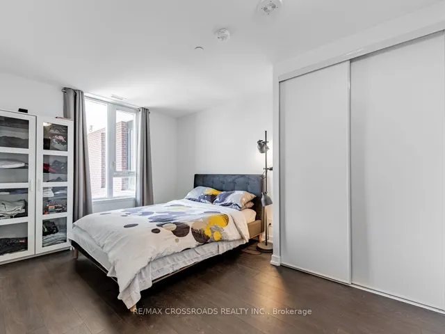 Additional property image - 3100 Keele St Unit 427