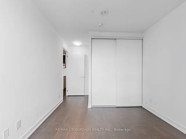 Additional property image - 3100 Keele St Unit 427