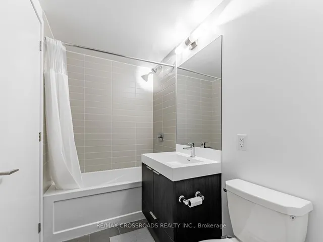 Additional property image - 3100 Keele St Unit 427