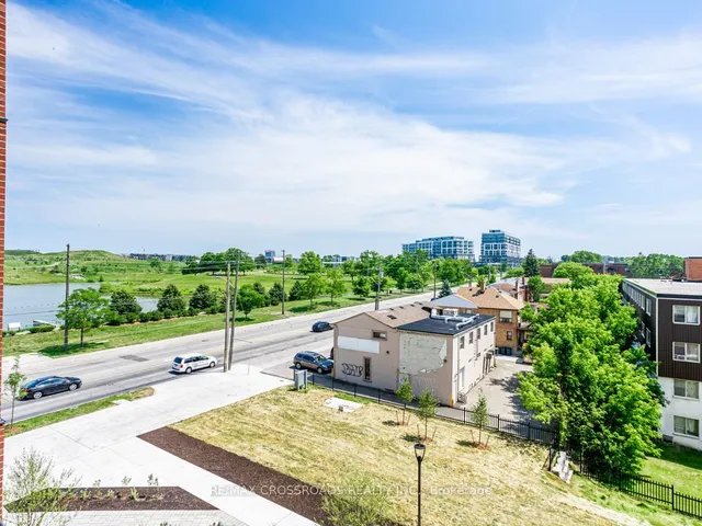 Additional property image - 3100 Keele St Unit 427