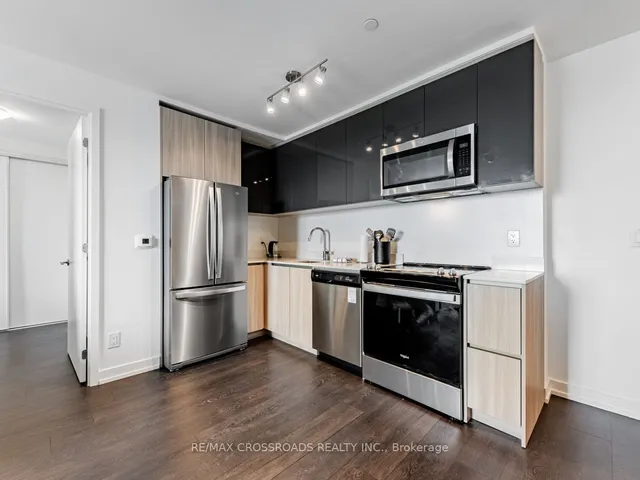 Additional property image - 3100 Keele St Unit 427