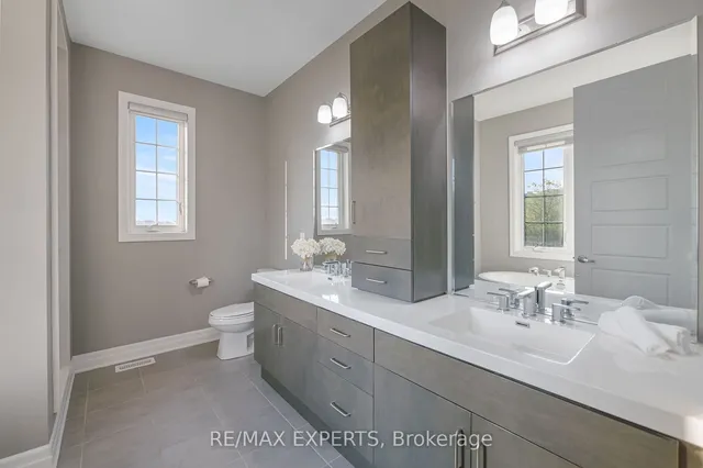 Additional property image - 829 Magnolia Terr