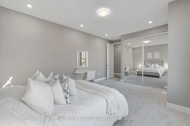 Additional property image - 829 Magnolia Terr