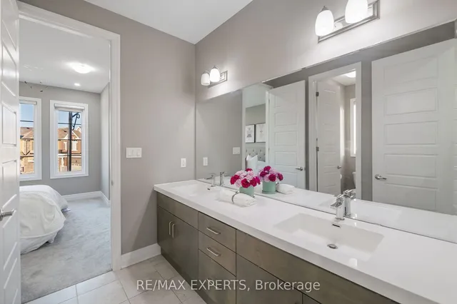 Additional property image - 829 Magnolia Terr