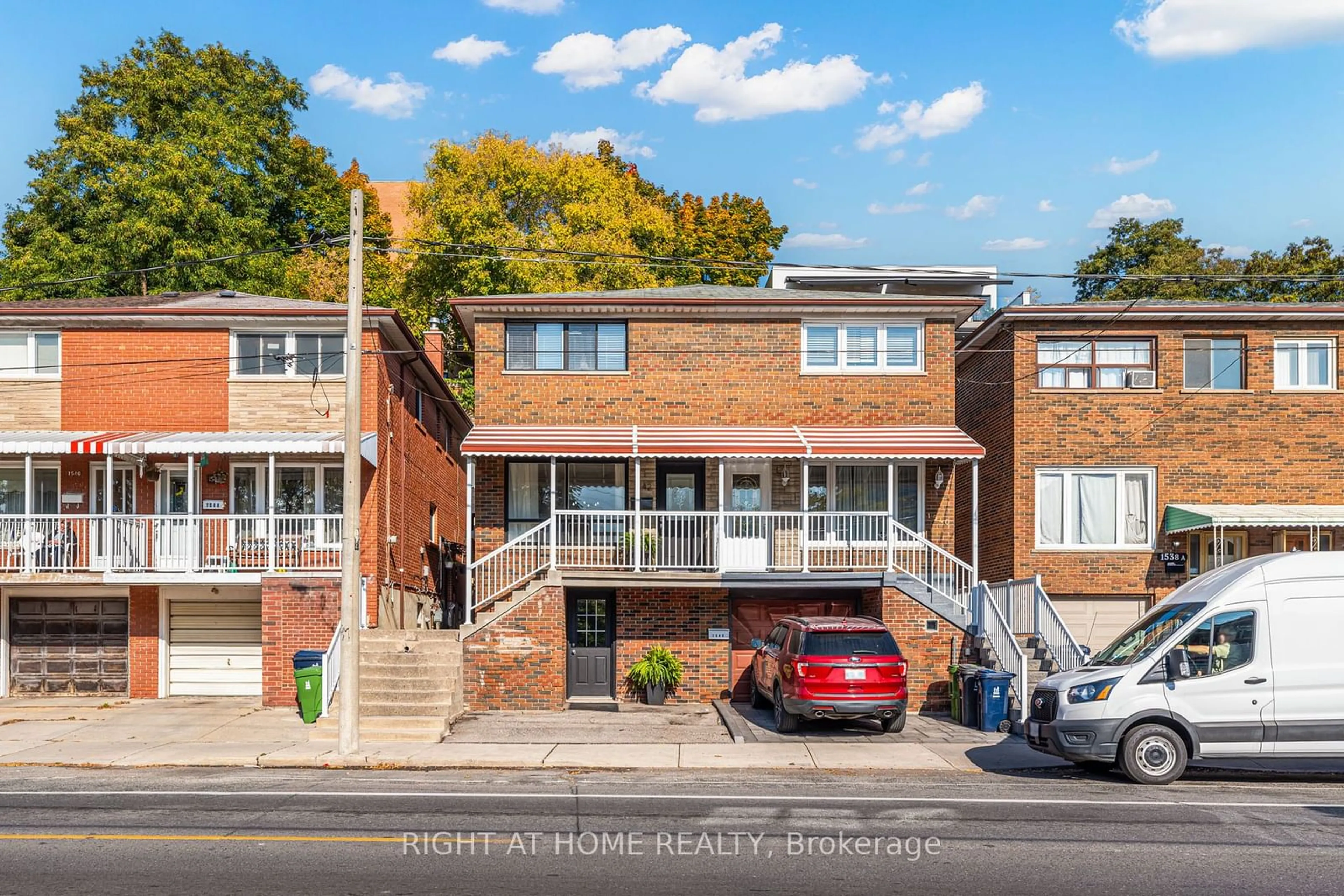 A pic from exterior of the house or condo, the front or back of building for 1542 Davenport Rd, Toronto Ontario M6H 2J1