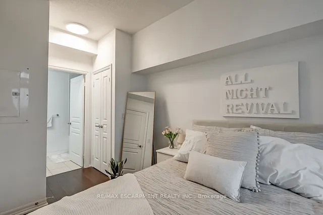 Additional property image - 1940 Ironstone Dr Unit 216