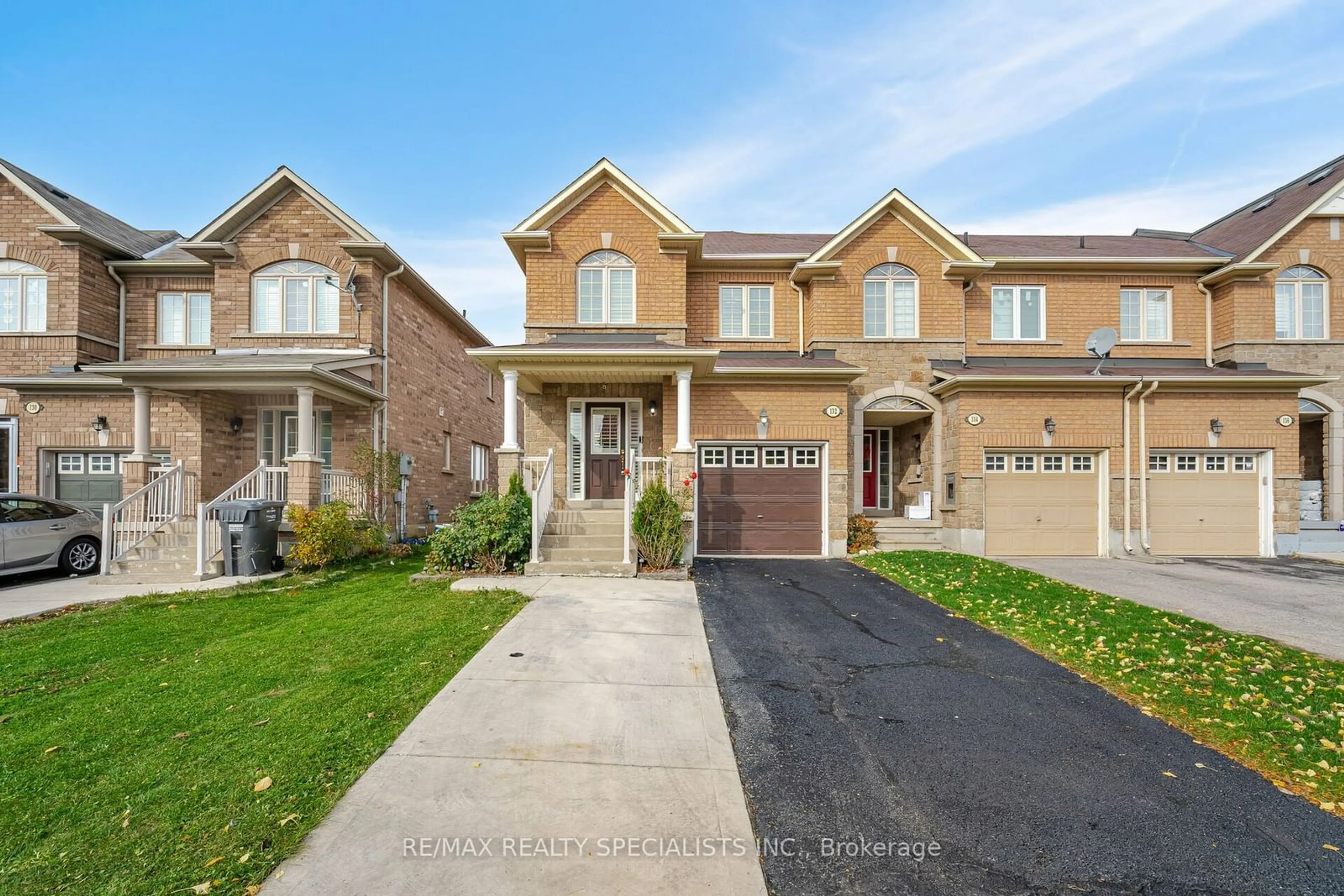 Frontside or backside of a home, the street view for 132 Tomabrook Cres, Brampton Ontario L6R 0V5