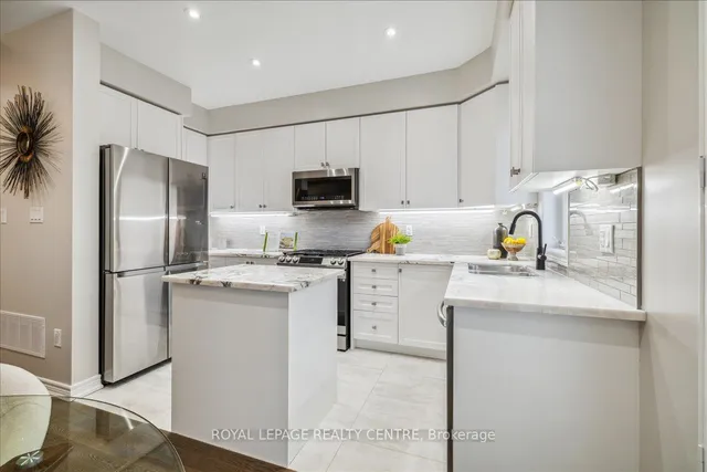 Additional property image - 3946 Leonardo St