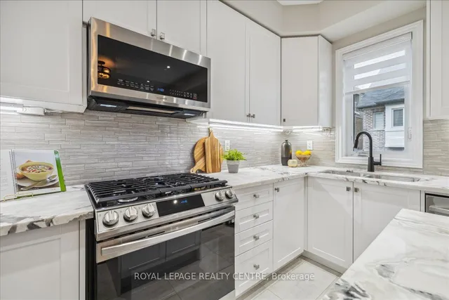 Additional property image - 3946 Leonardo St