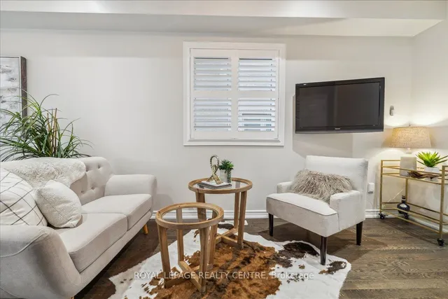 Additional property image - 3946 Leonardo St