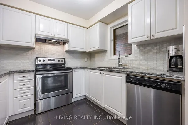 Additional property image - 225 Torbarrie Rd