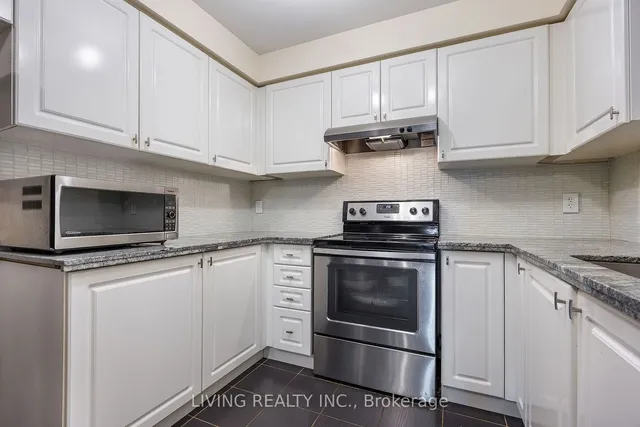 Additional property image - 225 Torbarrie Rd