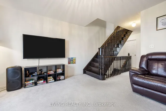 Additional property image - 225 Torbarrie Rd