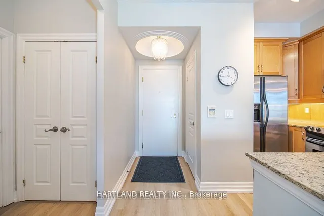 Additional property image - 2083 Lake Shore Blvd Unit 809