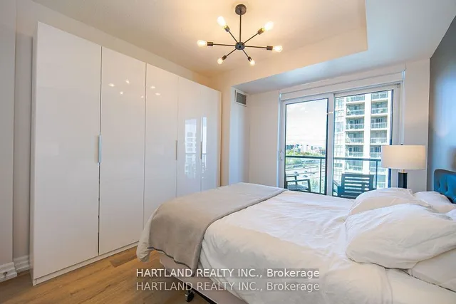 Additional property image - 2083 Lake Shore Blvd Unit 809