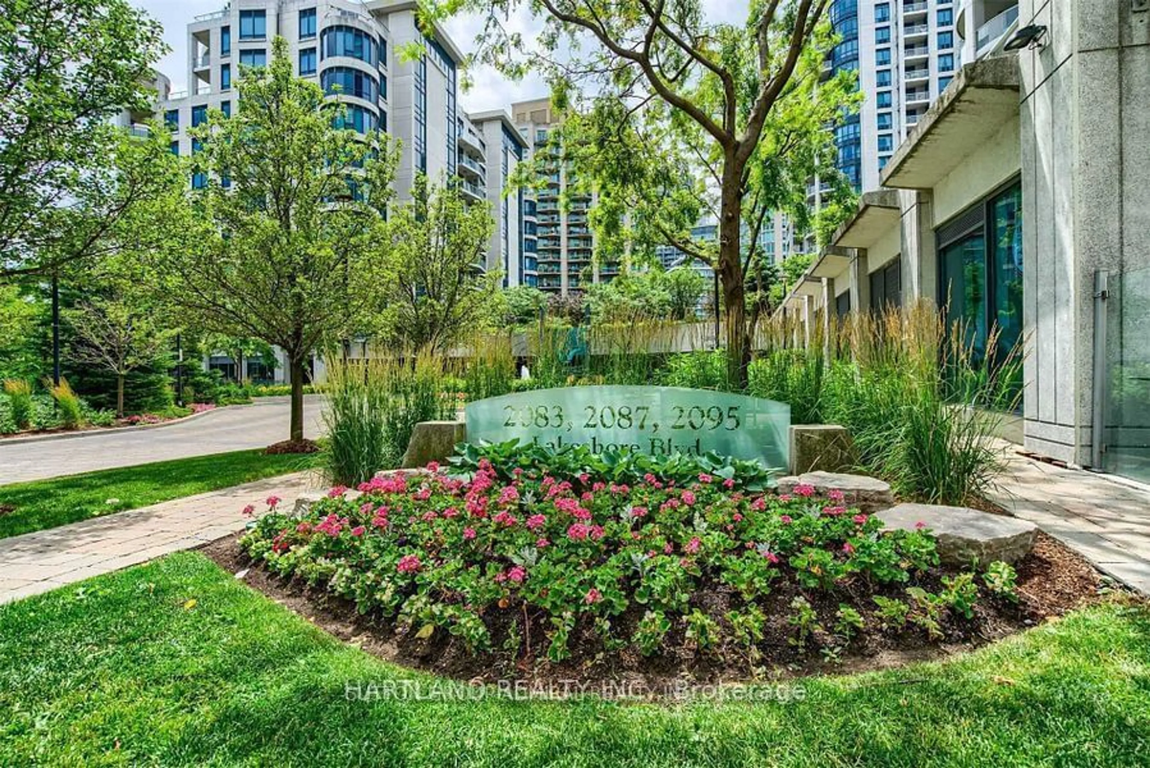 A pic from exterior of the house or condo, the fenced backyard for 2083 Lake Shore Blvd #809, Toronto Ontario M8V 4G2