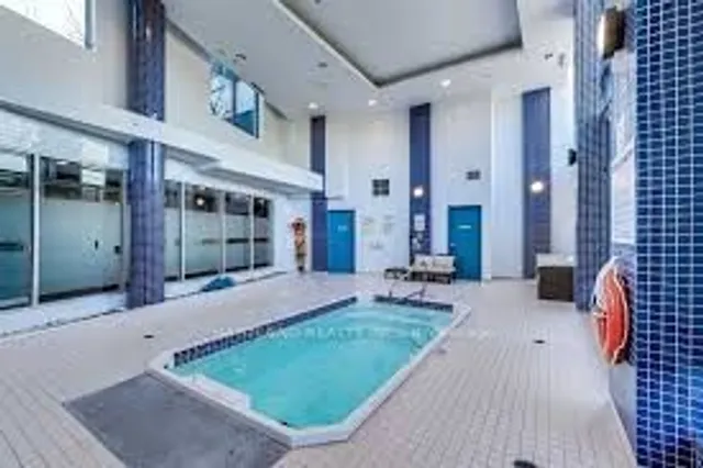 Additional property image - 2083 Lake Shore Blvd Unit 809