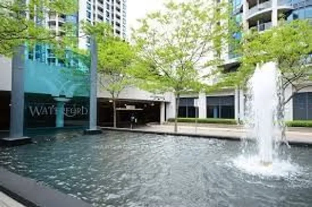 Additional property image - 2083 Lake Shore Blvd Unit 809