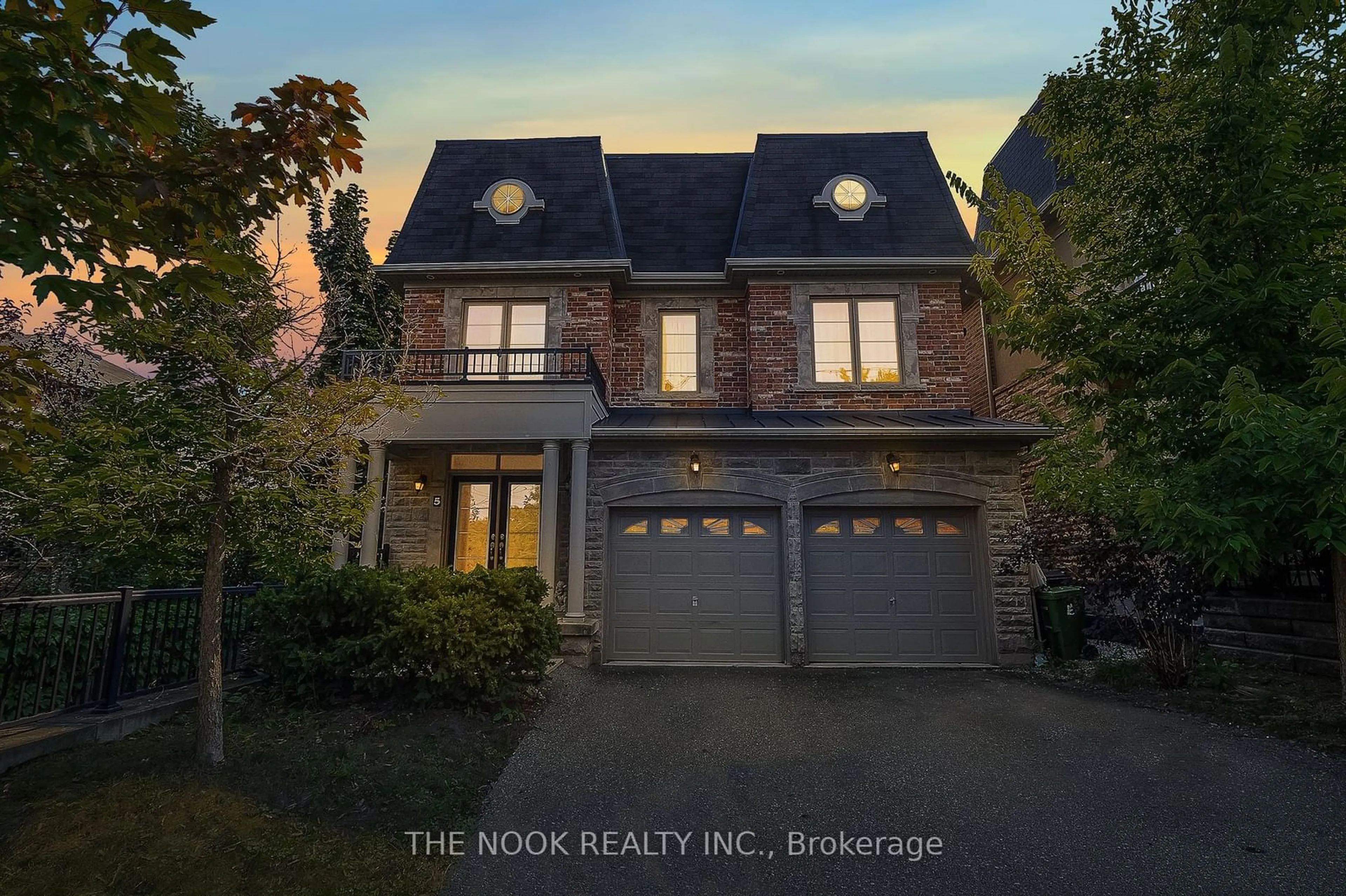 Frontside or backside of a home, the street view for 5 Chapman Rd, Toronto Ontario M9P 3P7