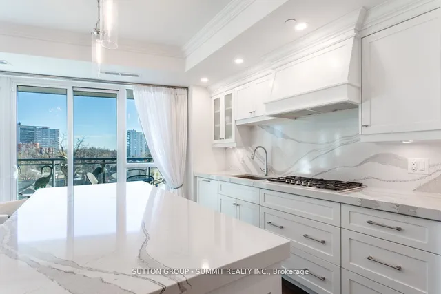 Additional property image - 2060 LAKESHORE Rd Unit 404