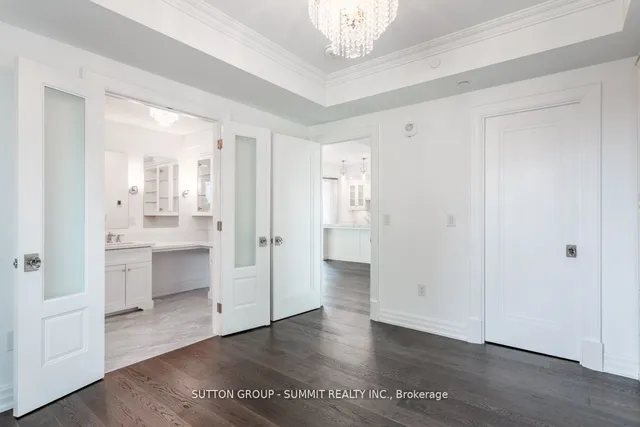 Additional property image - 2060 LAKESHORE Rd Unit 404